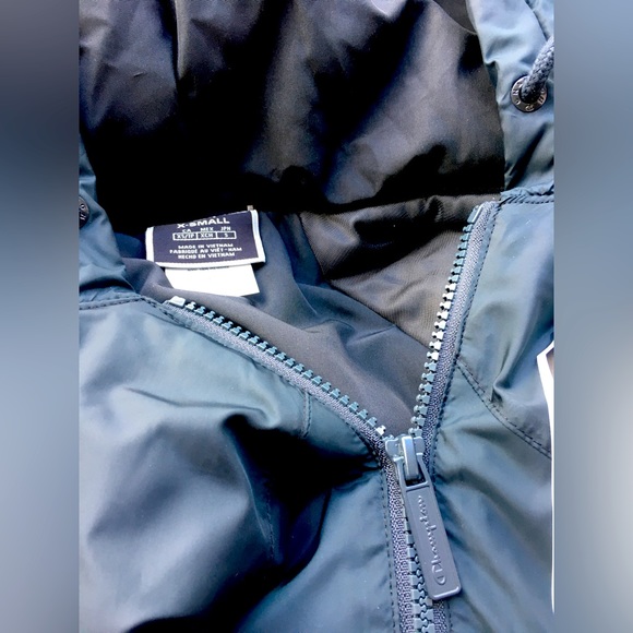 Champion puffer hooded jacket NWT - Picture 10 of 10